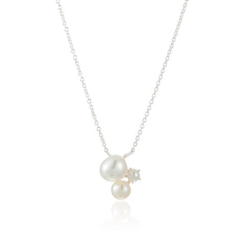 CARA Dolce Three Freshwater Pearls Silver Necklace