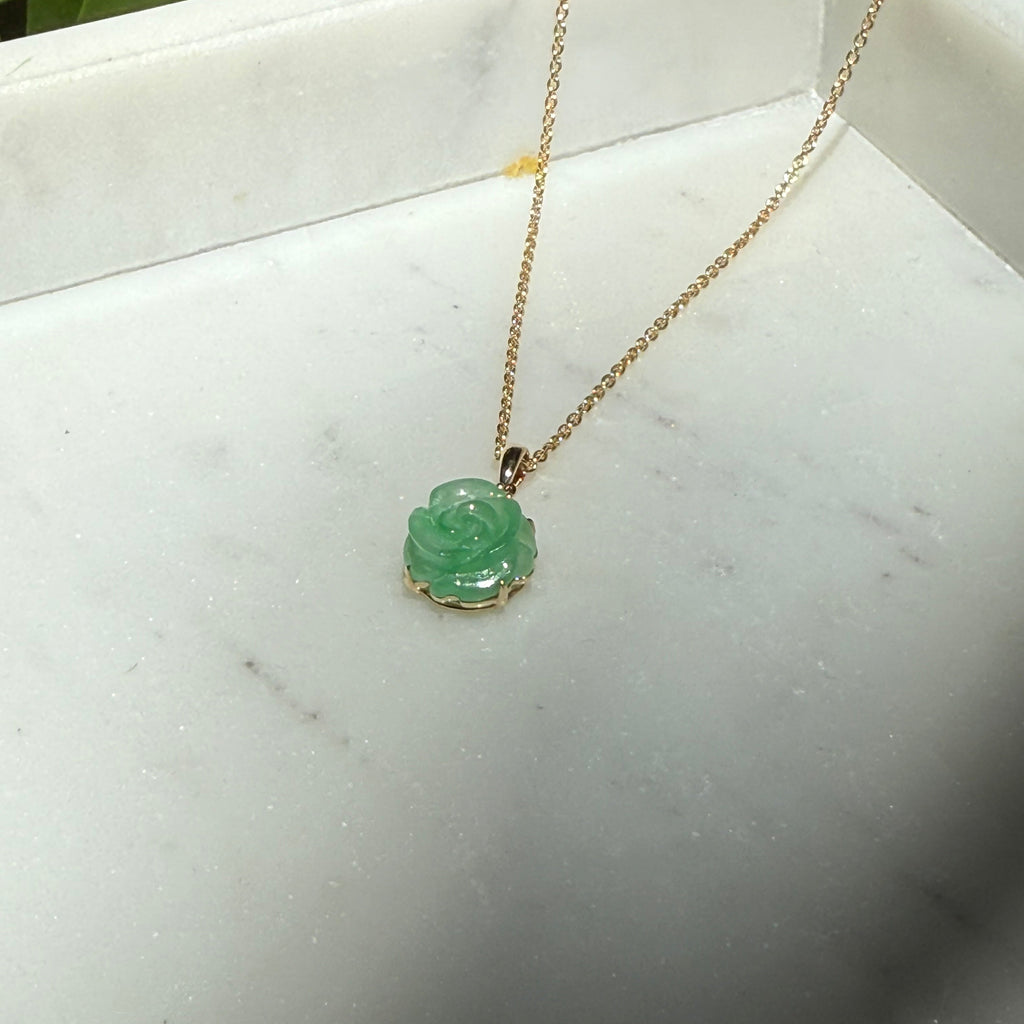 14ct YG Jade Flower Pendant Necklace