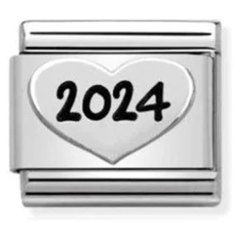 Heart 2024 Silver Charm