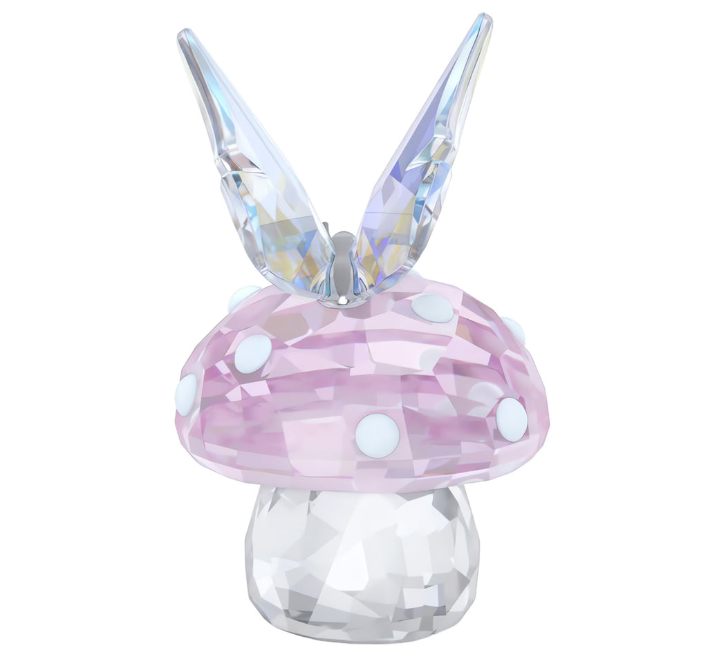 2026 Capsule Ariana Grande: Mushroom and Butterfly