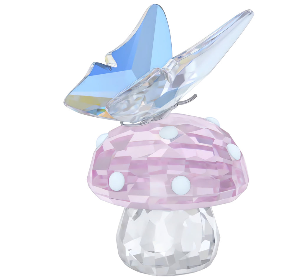 2026 Capsule Ariana Grande: Mushroom and Butterfly