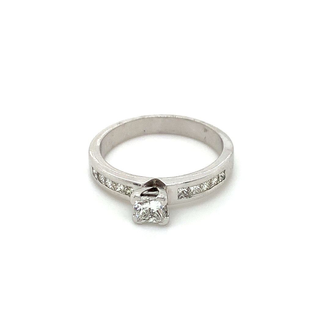 Lilly Diamond Ring