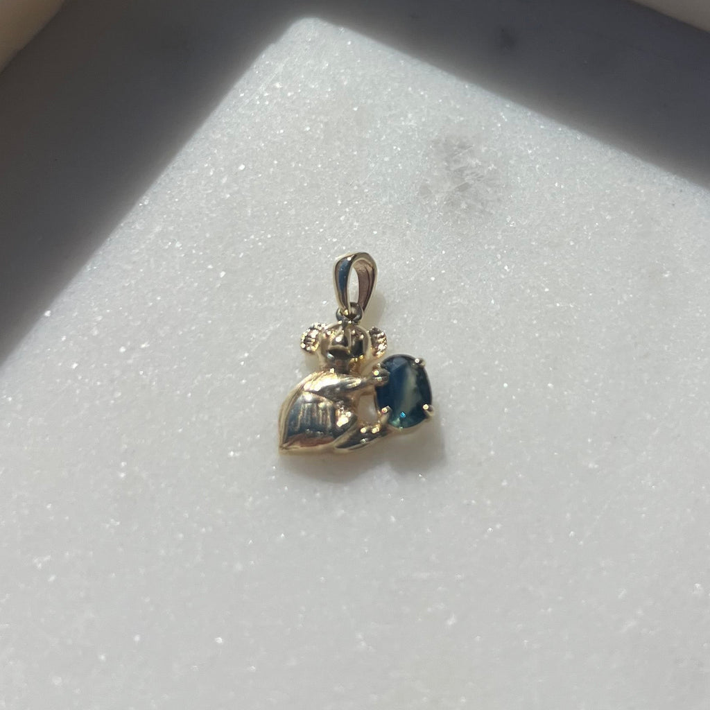 Koala Oval Sapphire Claw Set Pendant
