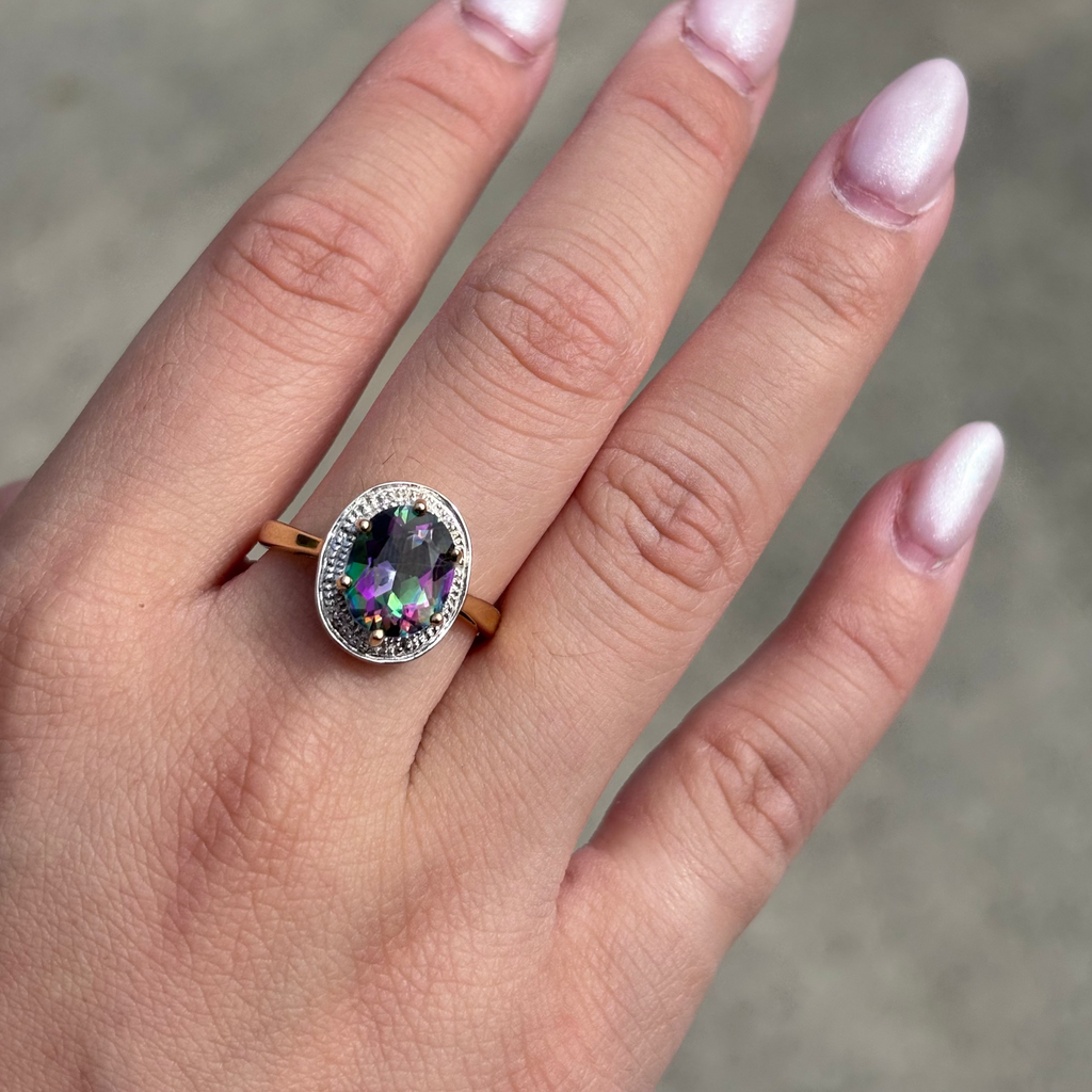 Synthetic Alexandrite Yellowgold Ring