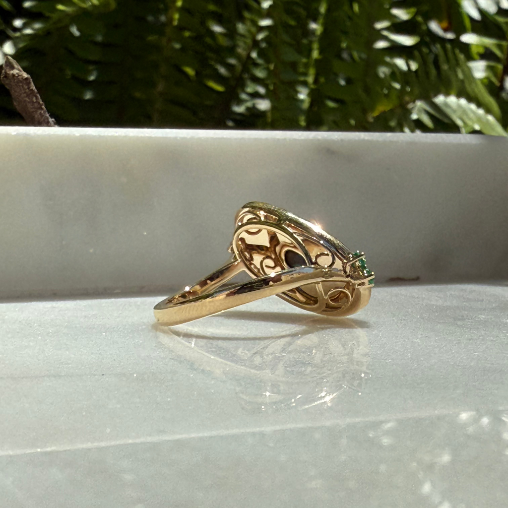 Boulder Opal Yellowgold Ring