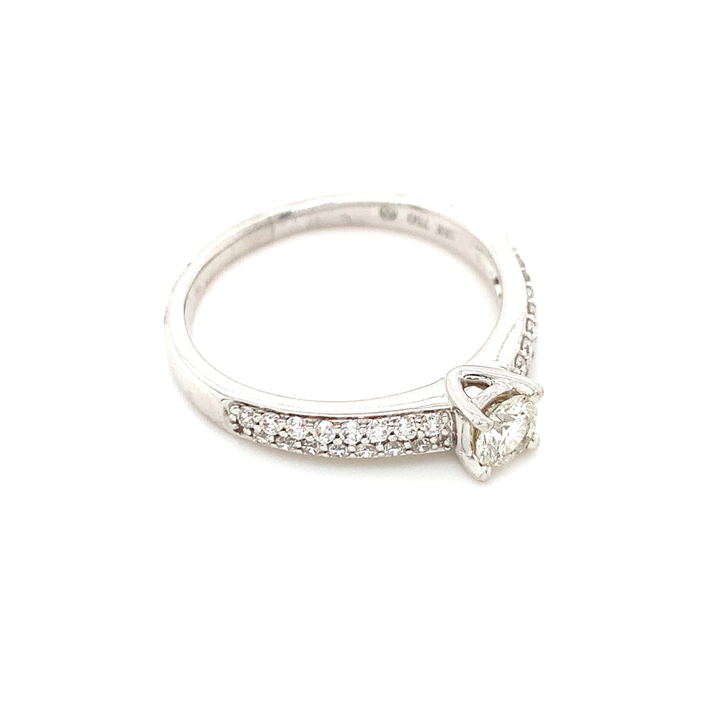 Carrie Diamond Ring