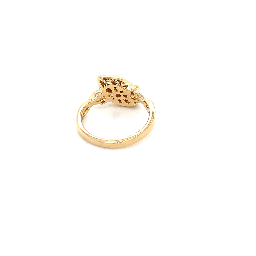 Angela Twist Vine Opal Yellowgold Ring