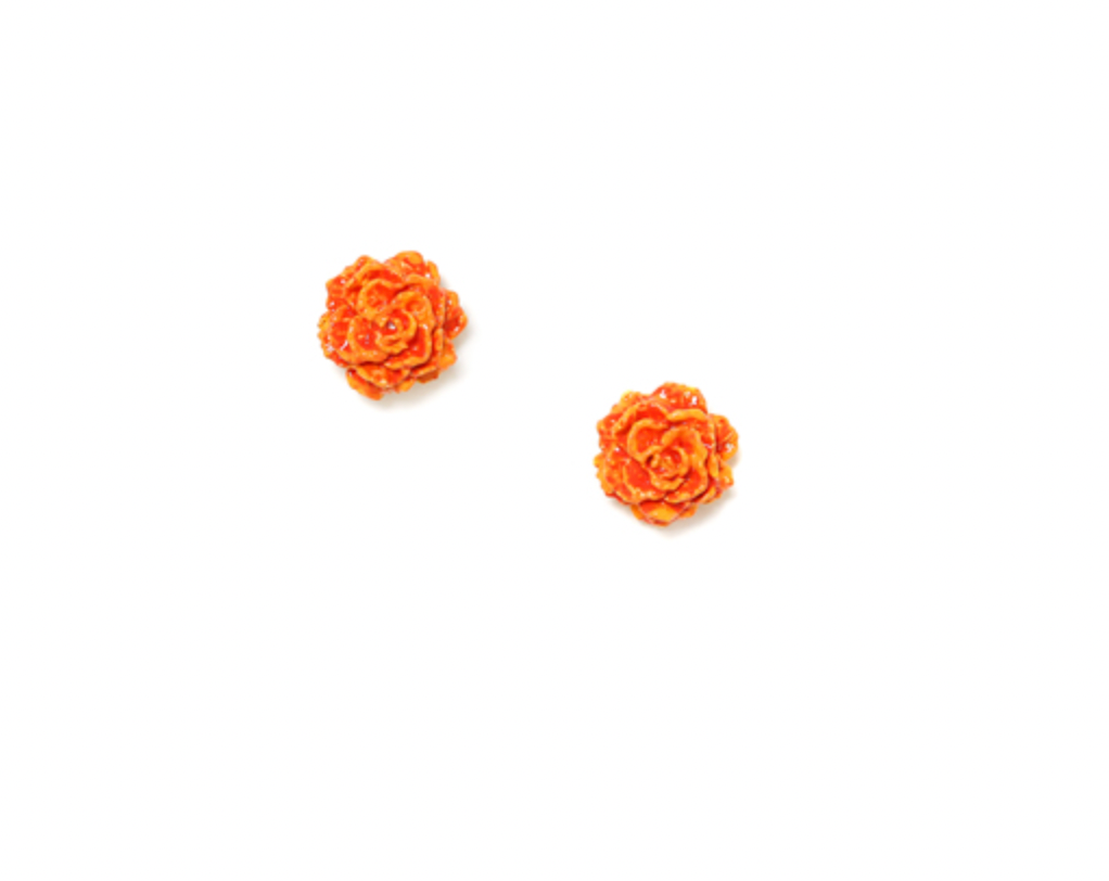 CLEA flower stud earrings