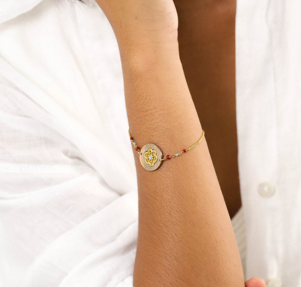 SELENA Brownlip Round Disc Bracelet