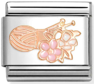 Hobbies - Ball of Wool with Flowers Rosegold Charm