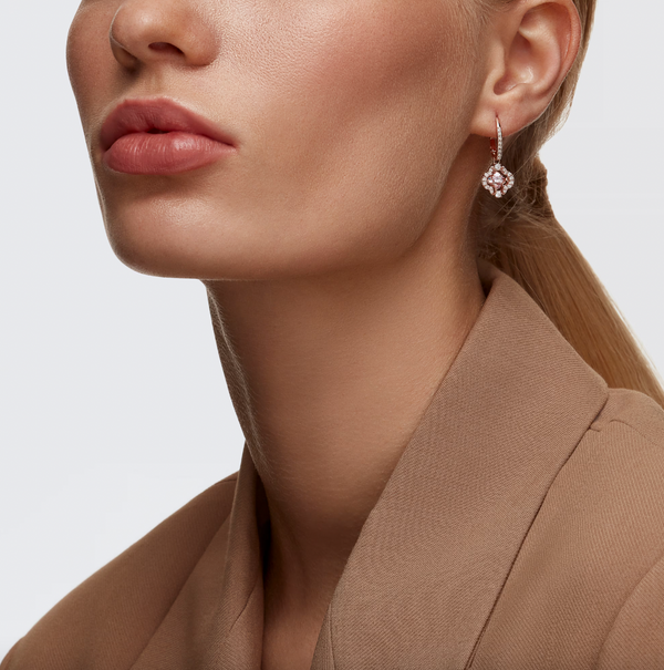 Una: Sparkling Dance Clover Pierced Pink Rosegold Earrings