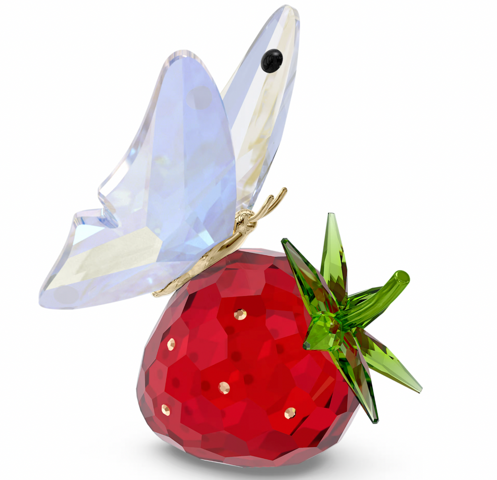 Ldyllia: Butterfly and Strawberry