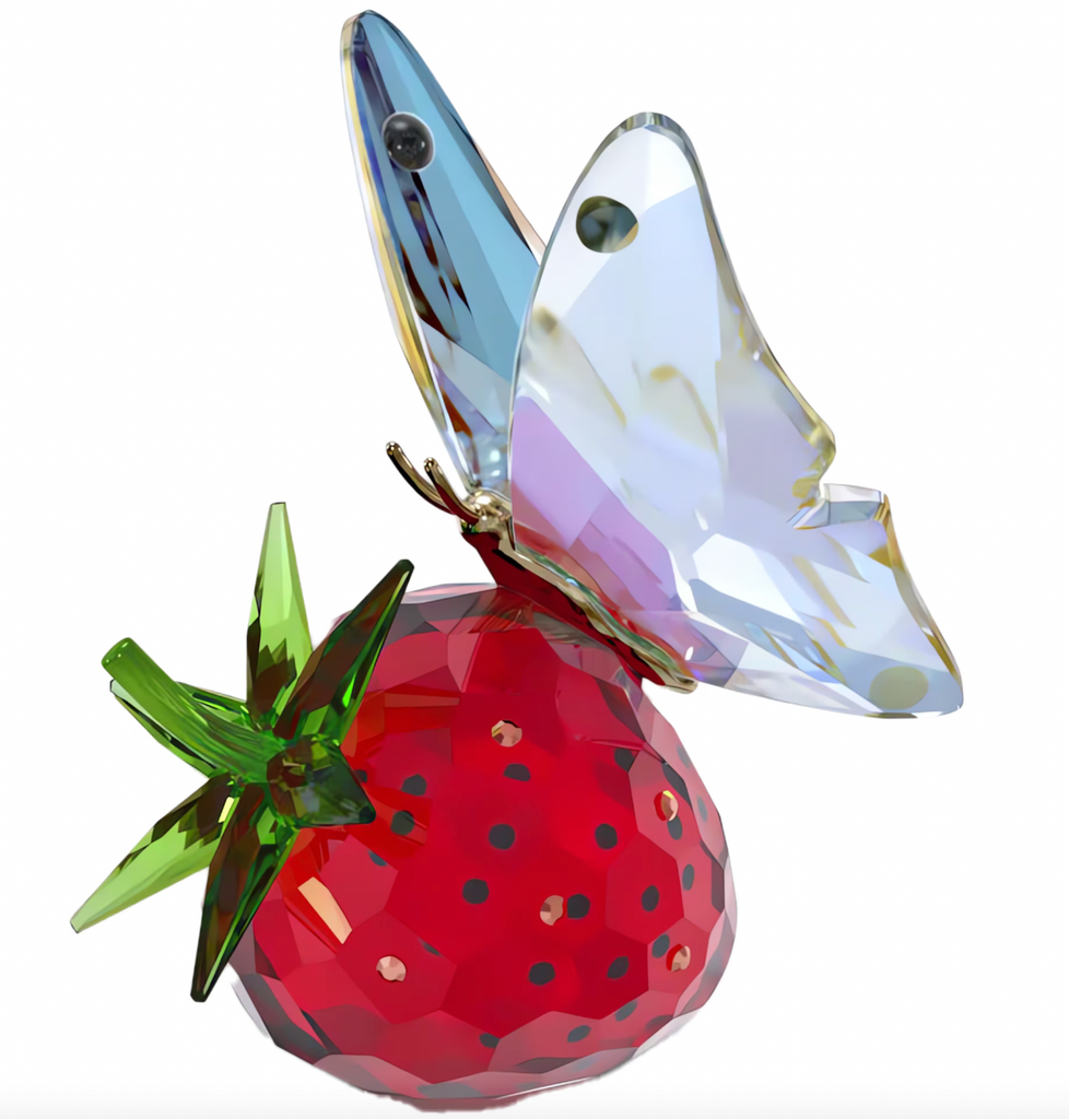 Ldyllia: Butterfly and Strawberry