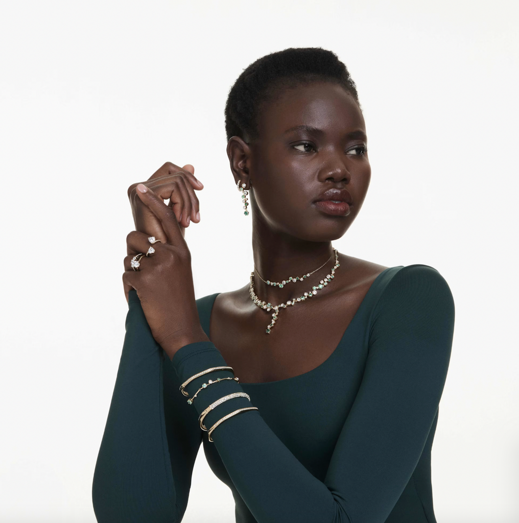 Matrix Vittore: White Round Cut Crysal Hoop Earrings - 2 Colours