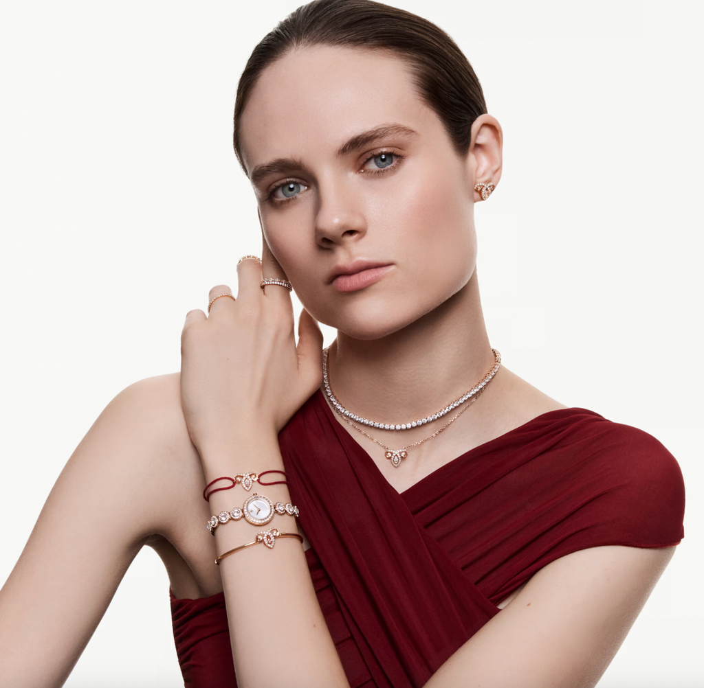 Matrix: White Round Cuts Crystal Rosegold Tennis Necklace