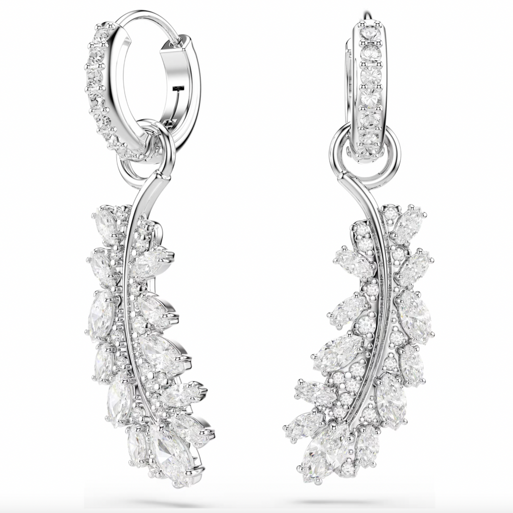 Vienna: Mixed White Cuts Flower Silver Earrings