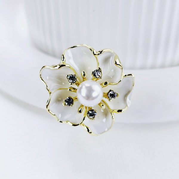 Brooch - White Flower