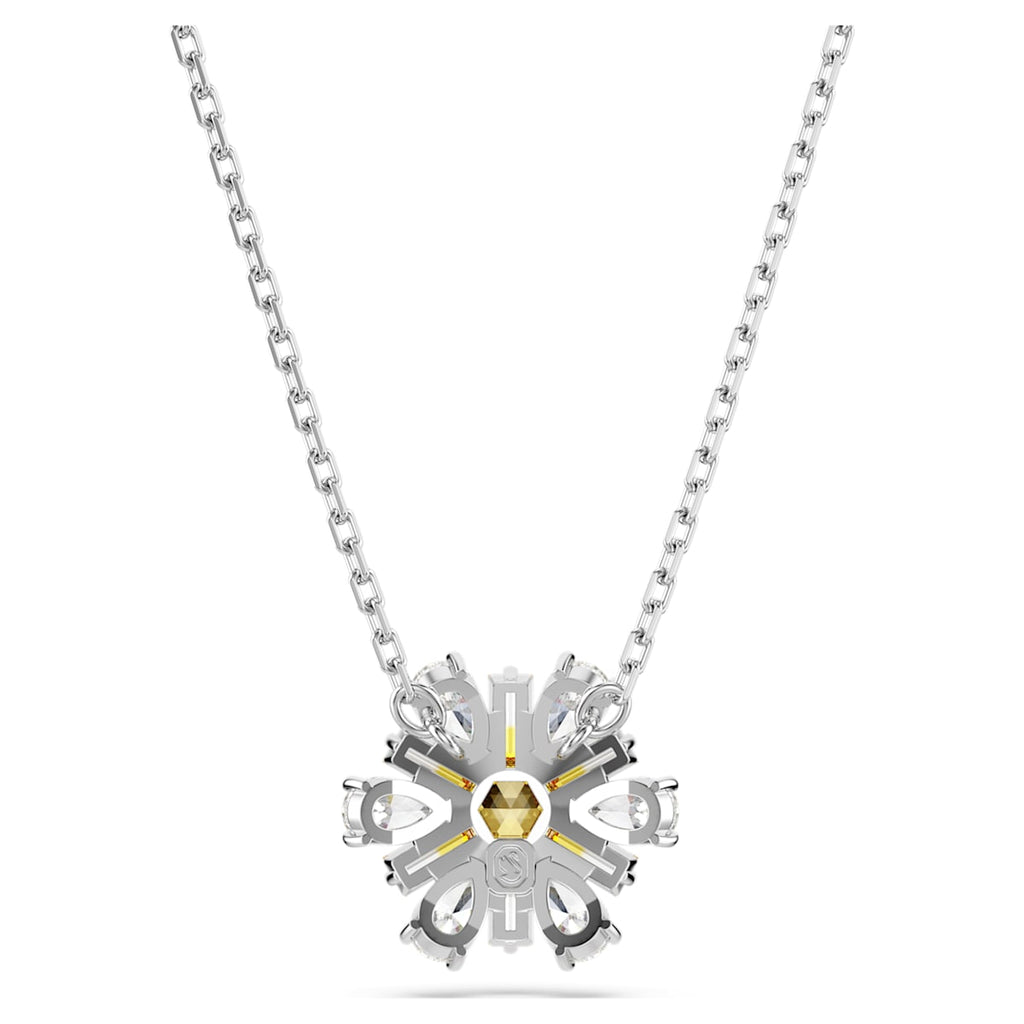 Idyllia Flower Pendant