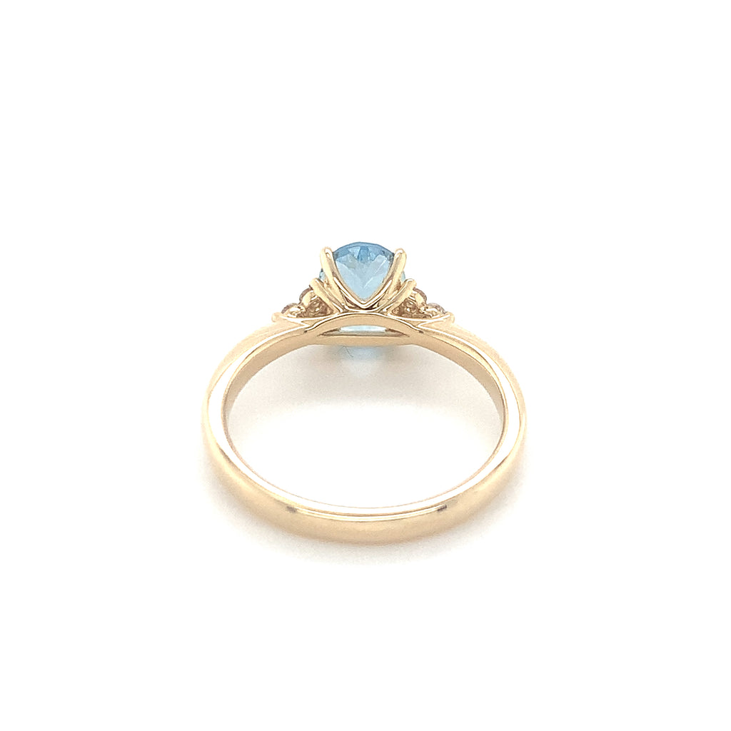 Abigail Aquamarine Yellowgold Ring