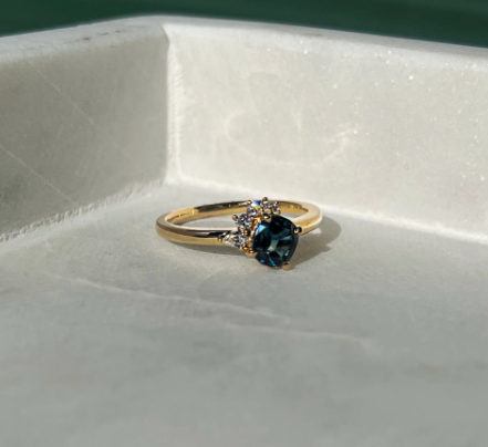 Laura Sapphire Ring