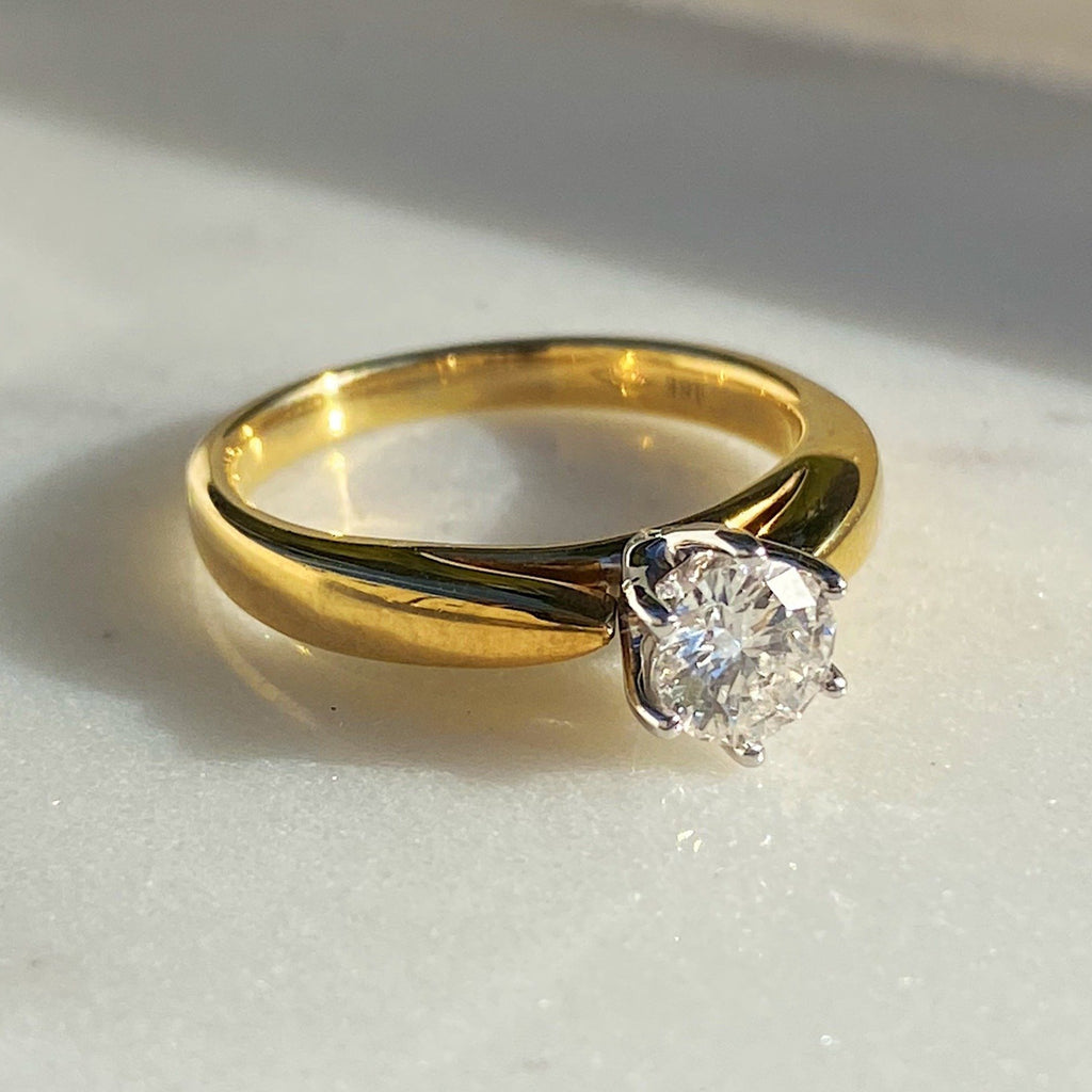 Aria Diamond Yellowgold Ring