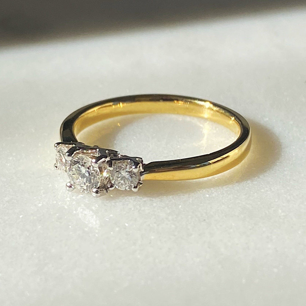 Gian Diamond Ring