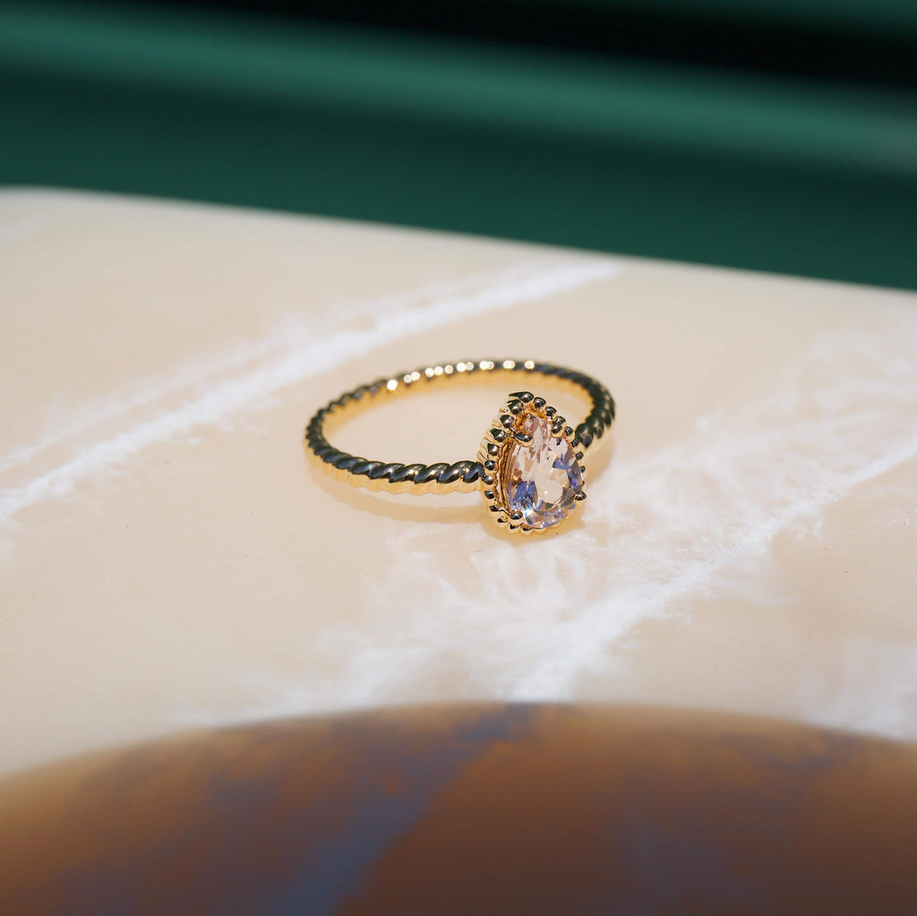 Twisted Morganite YellowGold Ring