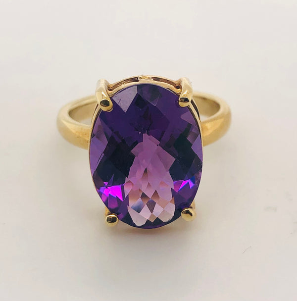 Lila Amethyst Ring