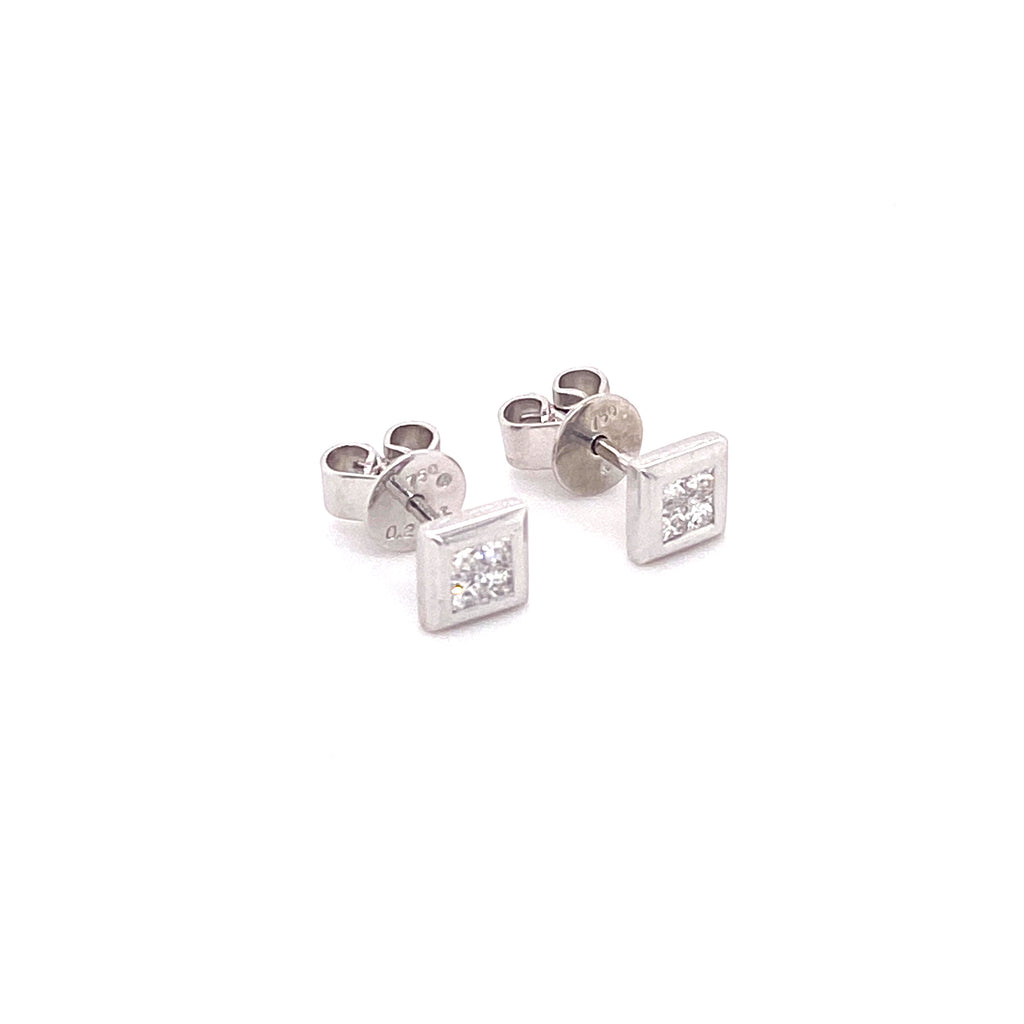 Princess Cut 18ct Whitegold Stud Earrings