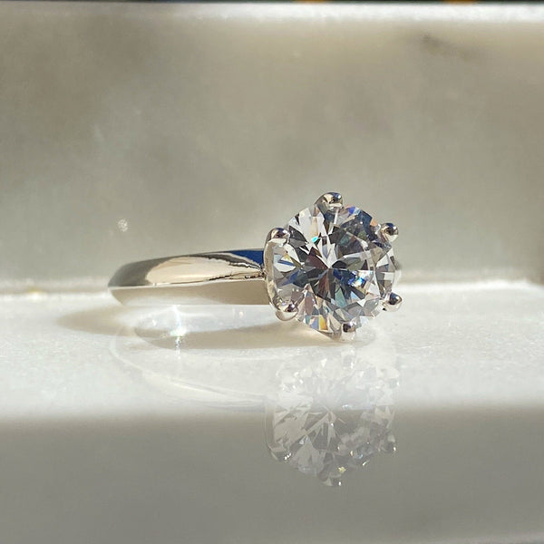 Amara Diamond Ring