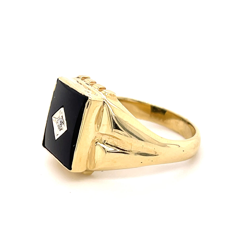 Onyx Gold Ring