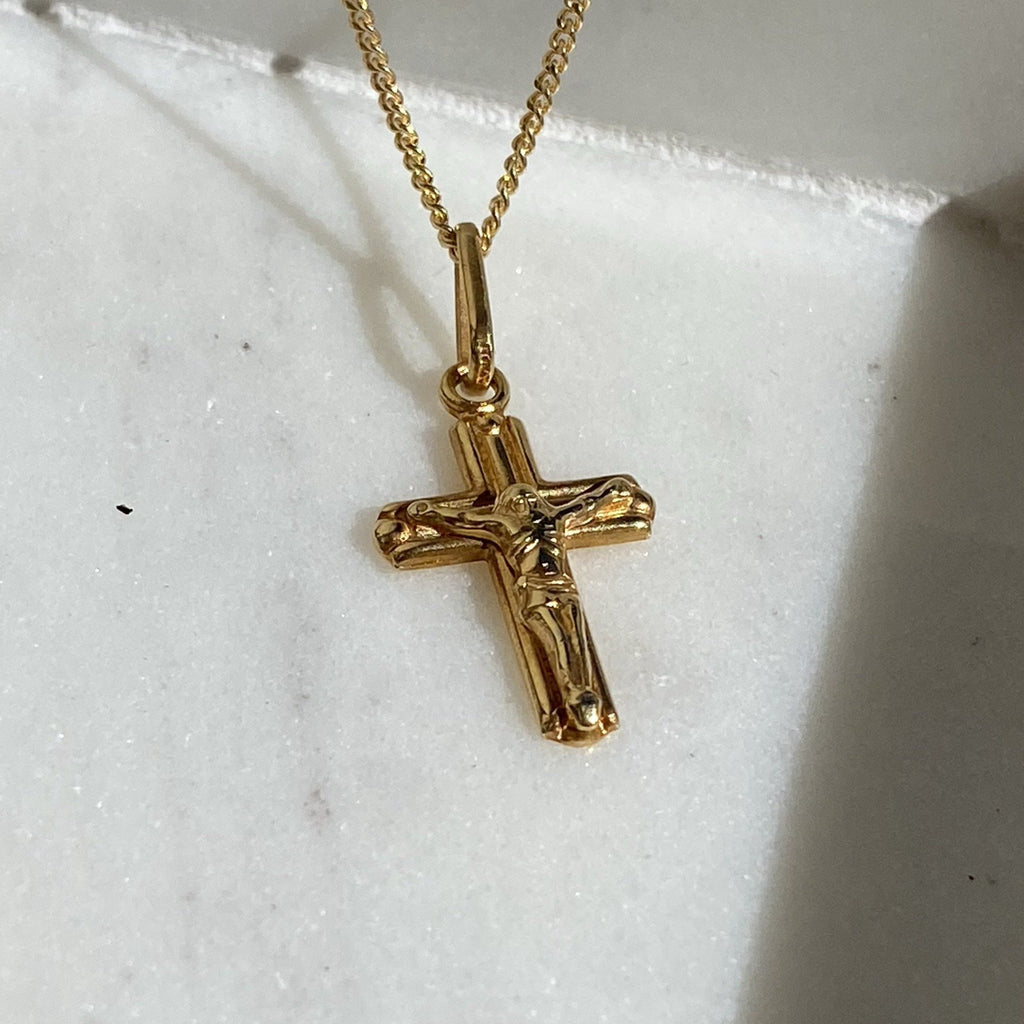 Luca Cross Pendant