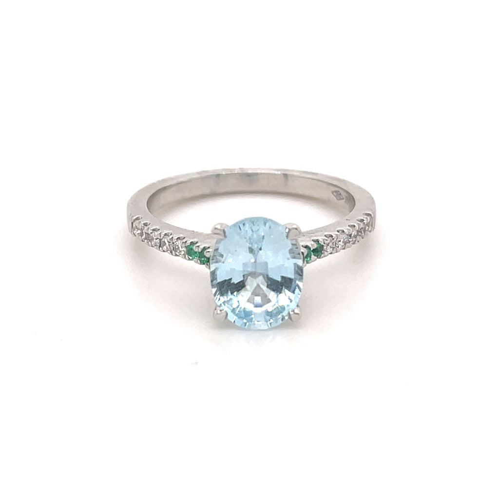 14ct White Gold Aquamarine Emerald Ring