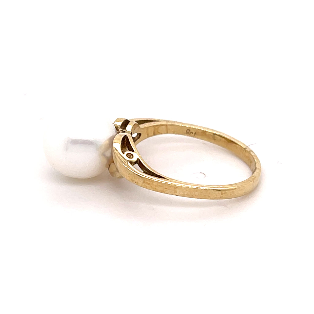 Farida Pearl Ring