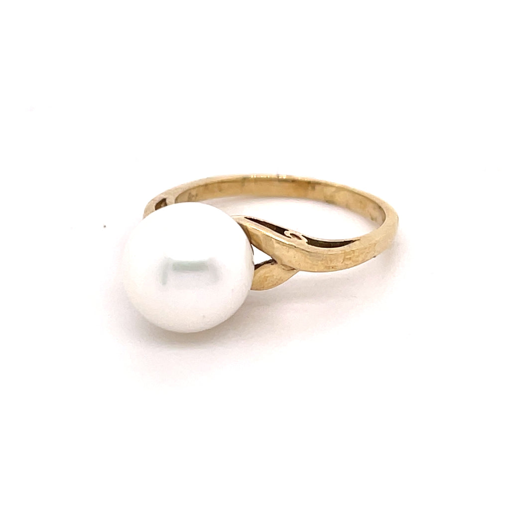 Farida Pearl Ring