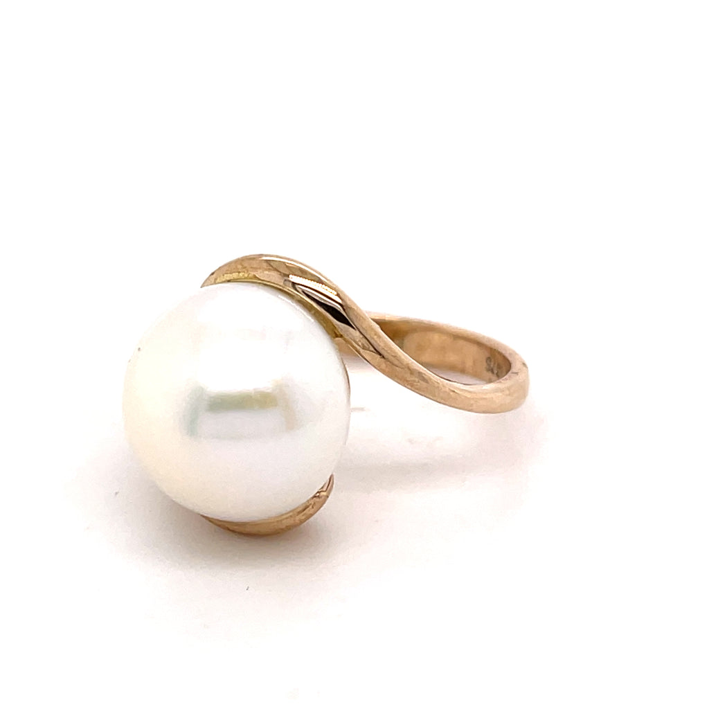 Peg Rose Gold Pearl Ring
